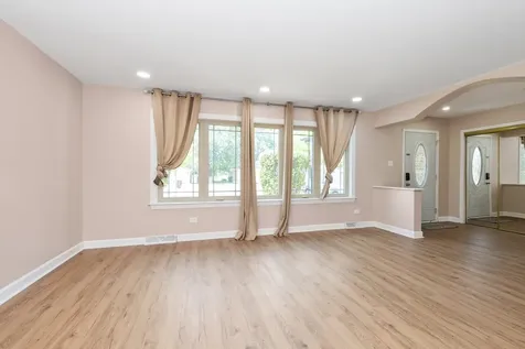 16725 Oleander Avenue Tinley Park IL 60477