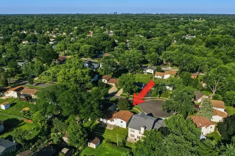 7798 Asbury Circle S Hanover Park IL 60133