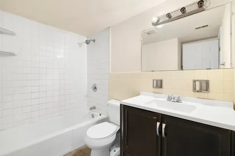 3145 Bernice Road Lansing IL 60438