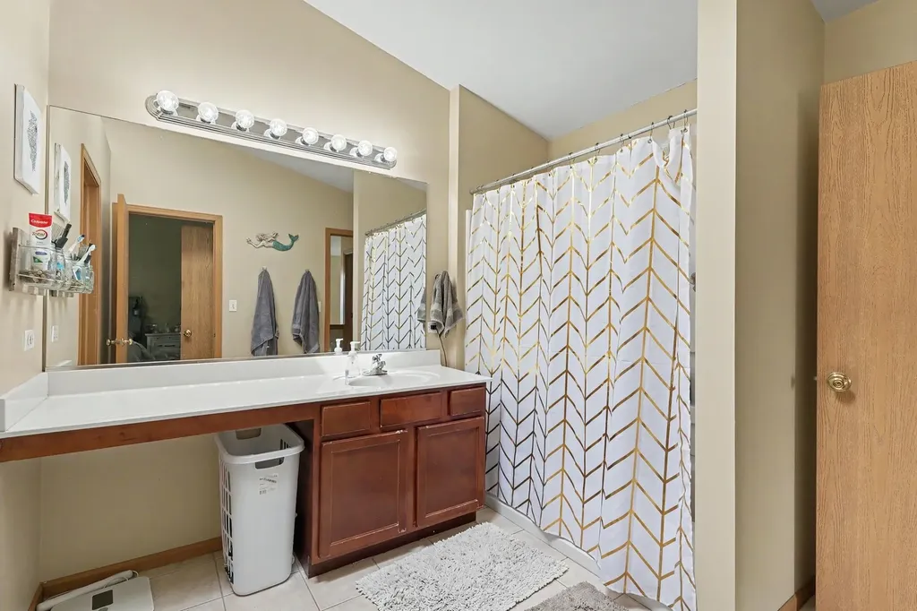 2404 Cactus Court Plainfield IL 60586