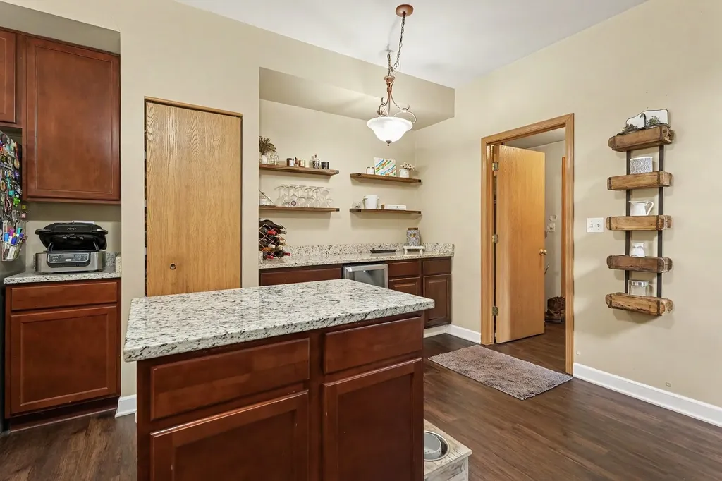 2404 Cactus Court Plainfield IL 60586