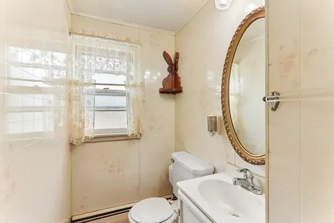 2218 Pearsall Parkway Waukegan IL 60085