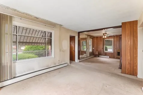 2218 Pearsall Parkway Waukegan IL 60085
