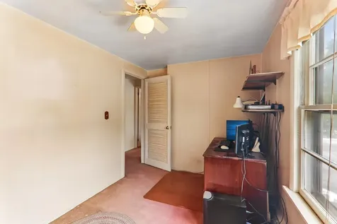 2218 Pearsall Parkway Waukegan IL 60085