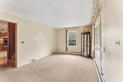 2218 Pearsall Parkway Waukegan IL 60085
