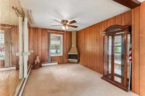 2218 Pearsall Parkway Waukegan IL 60085