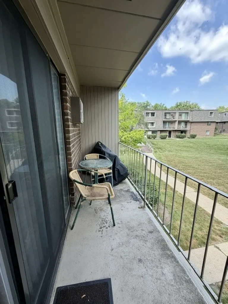 264 East Bailey Road Naperville IL 60565