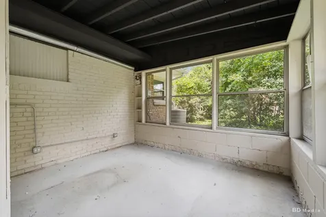 17555 Howe Avenue Homewood IL 60430