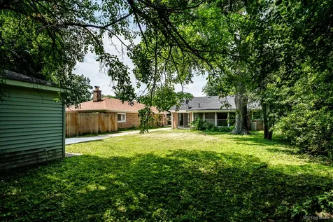 17555 Howe Avenue Homewood IL 60430