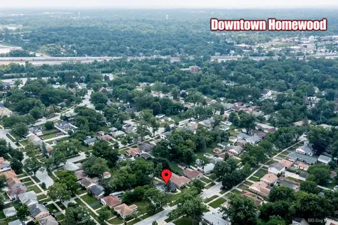 17555 Howe Avenue Homewood IL 60430