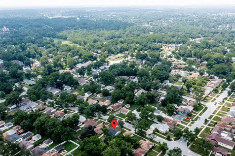 17555 Howe Avenue Homewood IL 60430