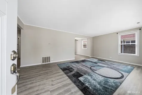 17555 Howe Avenue Homewood IL 60430