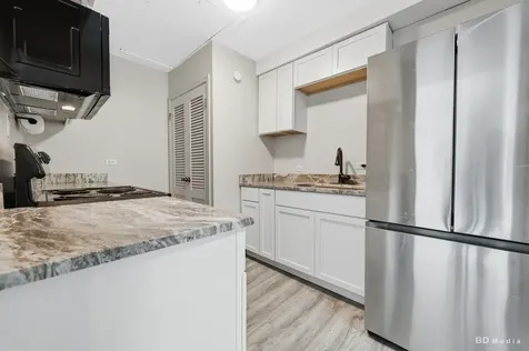 17555 Howe Avenue Homewood IL 60430