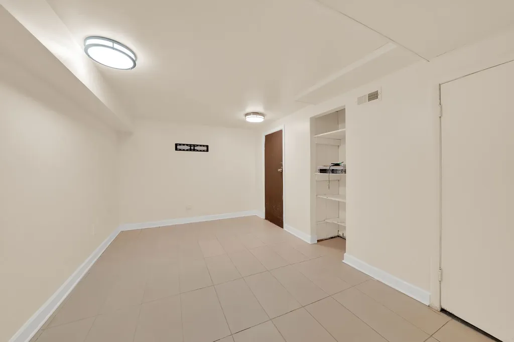 7221 West Summerdale Avenue Chicago IL 60656