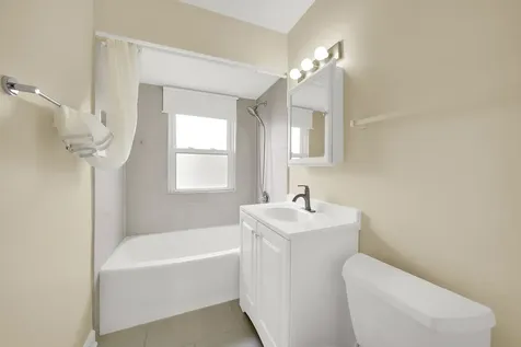 7221 West Summerdale Avenue Chicago IL 60656