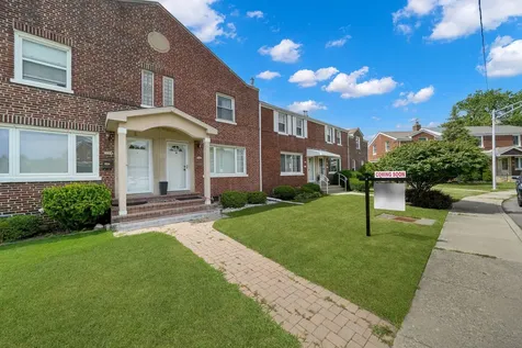 7221 West Summerdale Avenue Chicago IL 60656