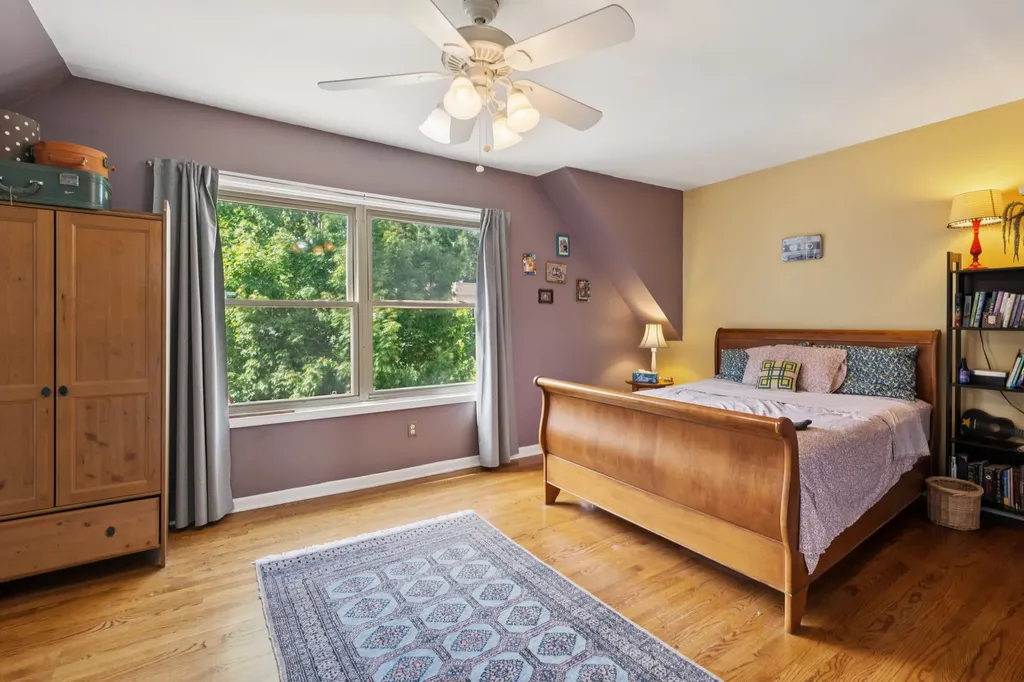 1946 West Summerdale Avenue Chicago IL 60640