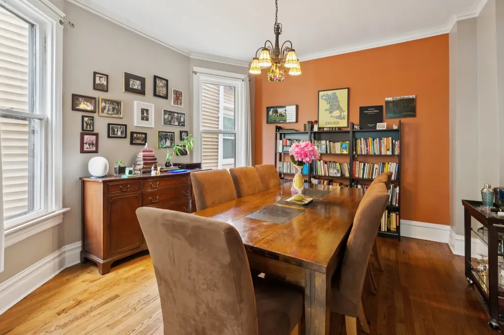 1946 West Summerdale Avenue Chicago IL 60640
