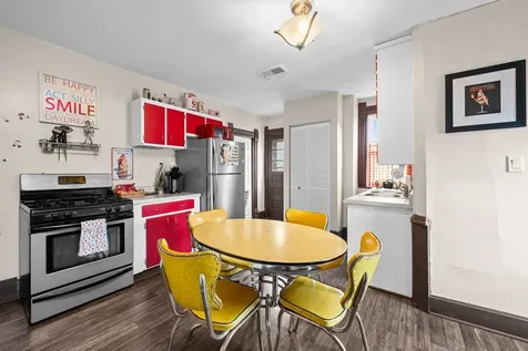 1520 6TH Avenue Moline IL 61265