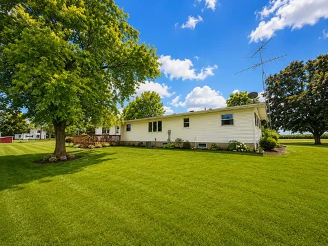 14121 Barber Greene Road Sycamore IL 60178