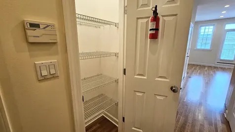 511 North Hartland Court Chicago IL 60622
