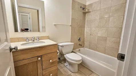 511 North Hartland Court Chicago IL 60622