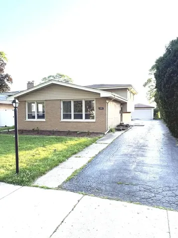 308 Wheeling Avenue Wheeling IL 60090