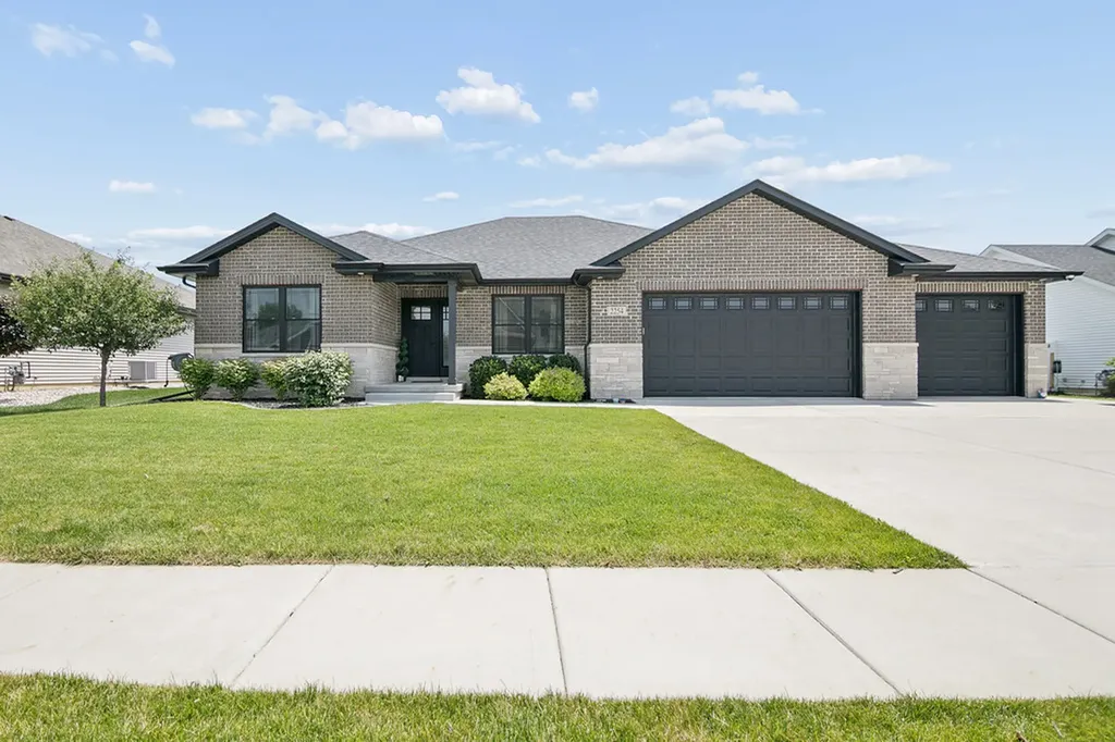 2254 Trappers Lane Bourbonnais IL 60914