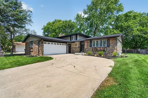 2844 193RD Street Lansing IL 60438