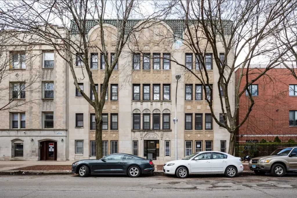 4236 North Kenmore Avenue Chicago IL 60613