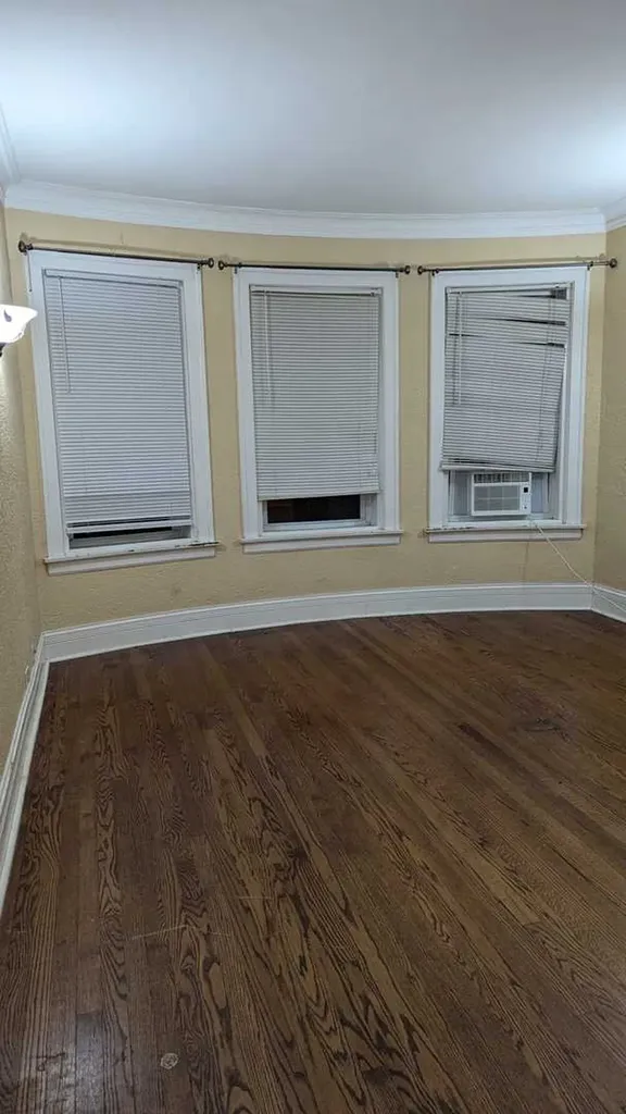 2751 West Arthur Avenue Chicago IL 60645