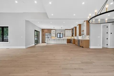 1841 Western Avenue Northbrook IL 60062