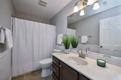 934 Lewis Place Geneva IL 60134