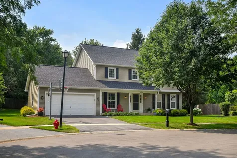 934 Lewis Place Geneva IL 60134