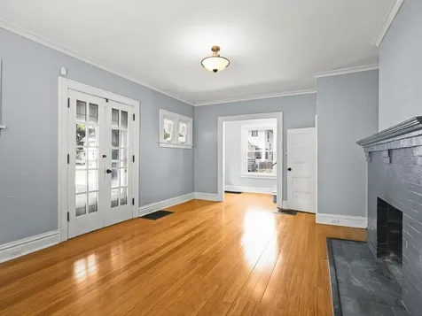 443 North Hinkley Avenue Rockford IL 61101