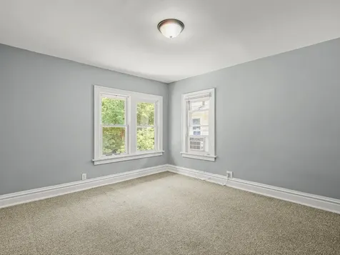 443 North Hinkley Avenue Rockford IL 61101