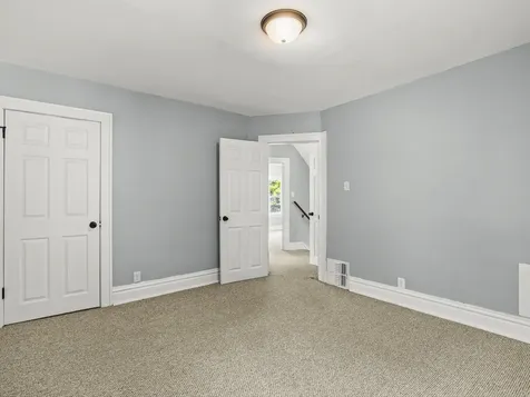 443 North Hinkley Avenue Rockford IL 61101