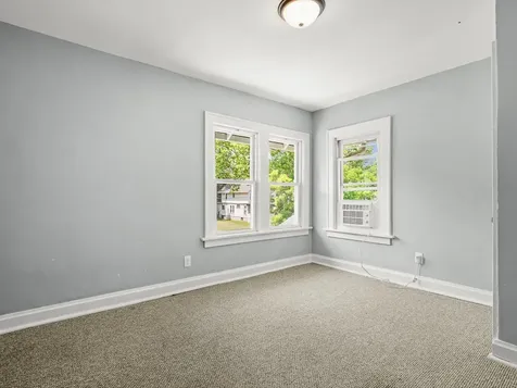 443 North Hinkley Avenue Rockford IL 61101