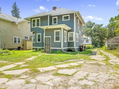 443 North Hinkley Avenue Rockford IL 61101
