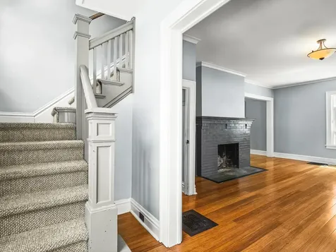 443 North Hinkley Avenue Rockford IL 61101