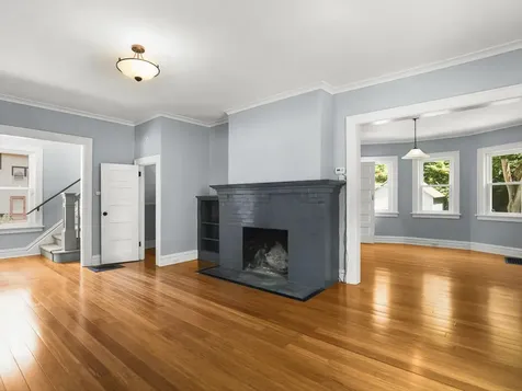 443 North Hinkley Avenue Rockford IL 61101