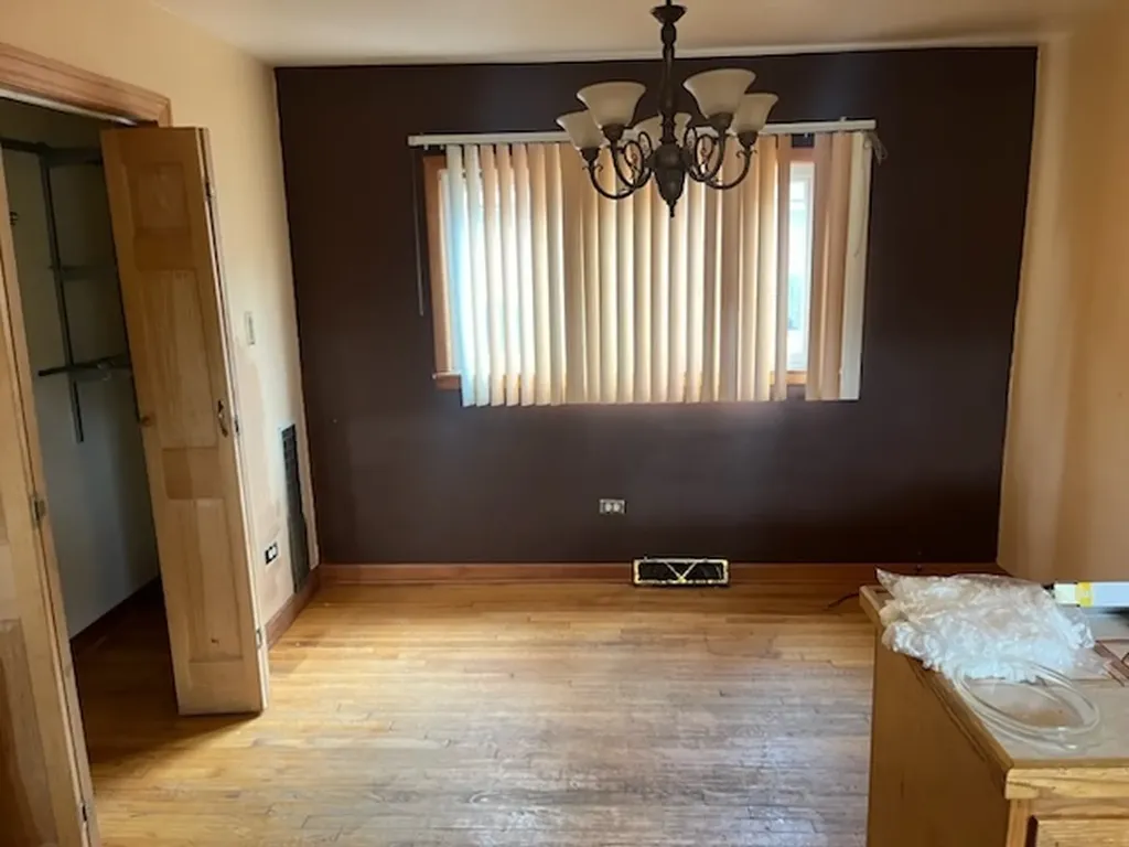 12559 South Michigan Avenue Chicago IL 60628