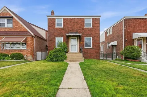 10619 South Avenue C Chicago IL 60617