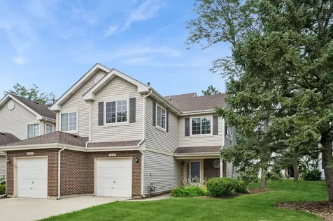 2739 Odlum Drive Schaumburg IL 60194
