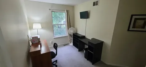 1380 West Split Oak Circle Round Lake Beach IL 60073