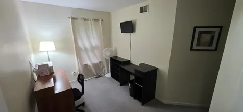 1380 West Split Oak Circle Round Lake Beach IL 60073