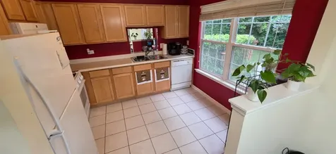1380 West Split Oak Circle Round Lake Beach IL 60073