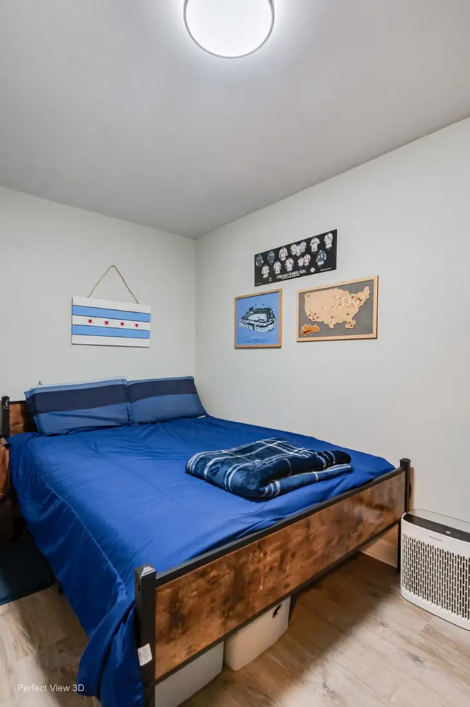 2475 North Clybourn Avenue Chicago IL 60614
