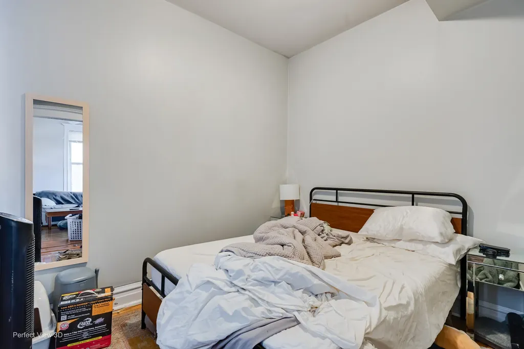 2475 North Clybourn Avenue Chicago IL 60614