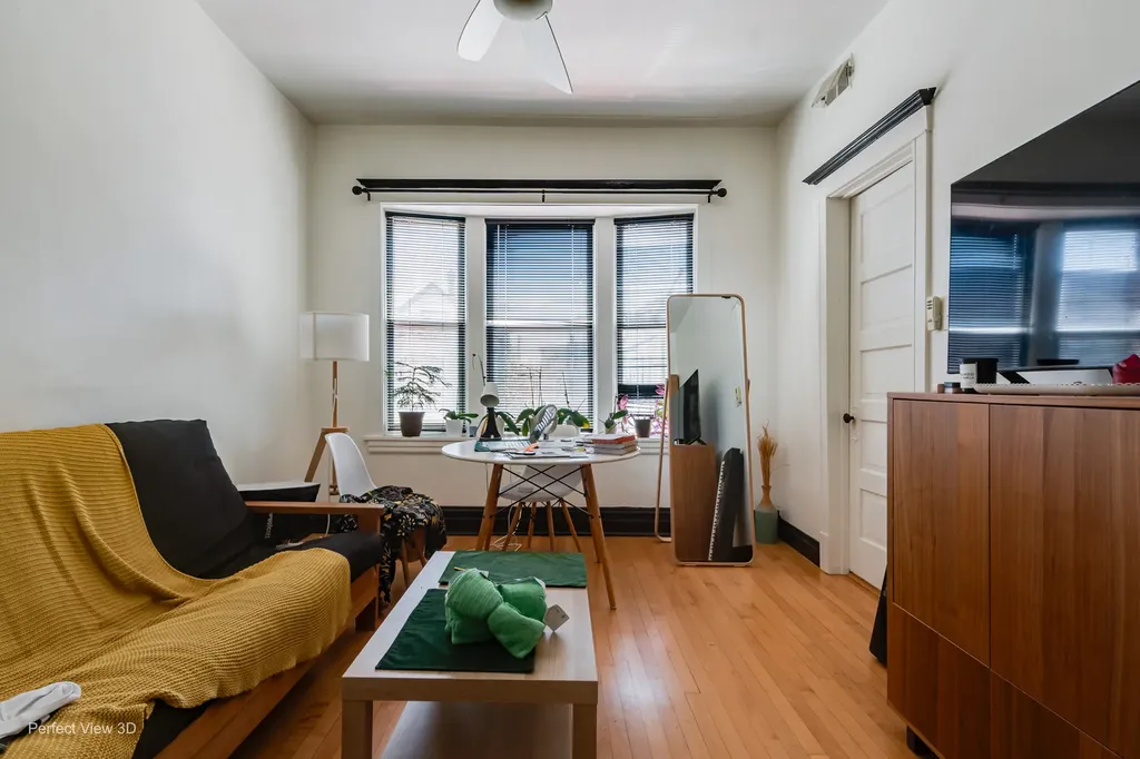 2475 North Clybourn Avenue Chicago IL 60614